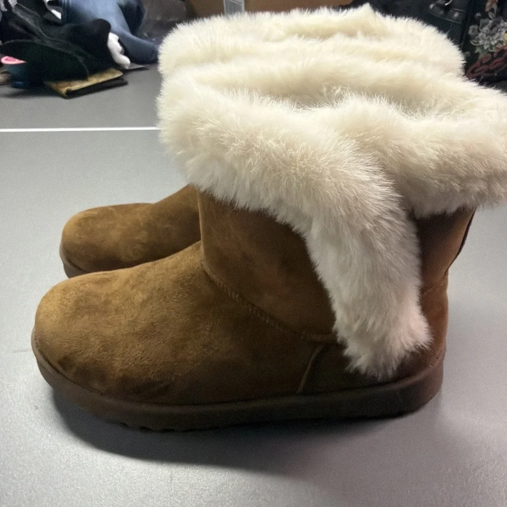 So Goods For‎ Life Paulina BrownFurry Boots - Womens 8 Great